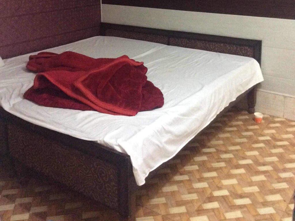 Sandhu Guest house - Tap to explore photos