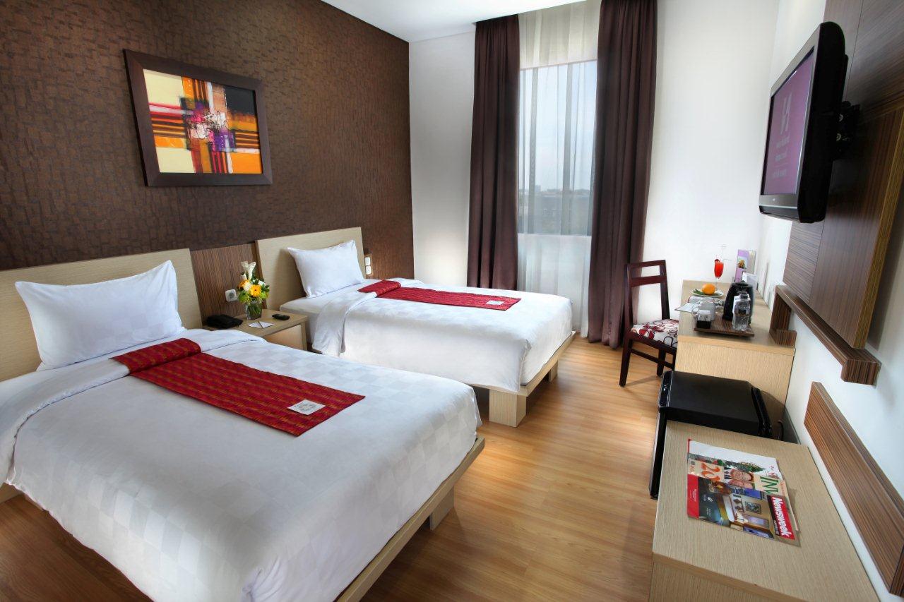 Swiss-Belinn Panakkukang Makassar - Tap to explore photos