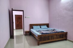 Divine Homestay, Dharapuram