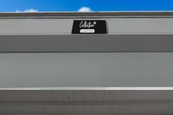 Super Collection O Sector 18 Metro station, Noida