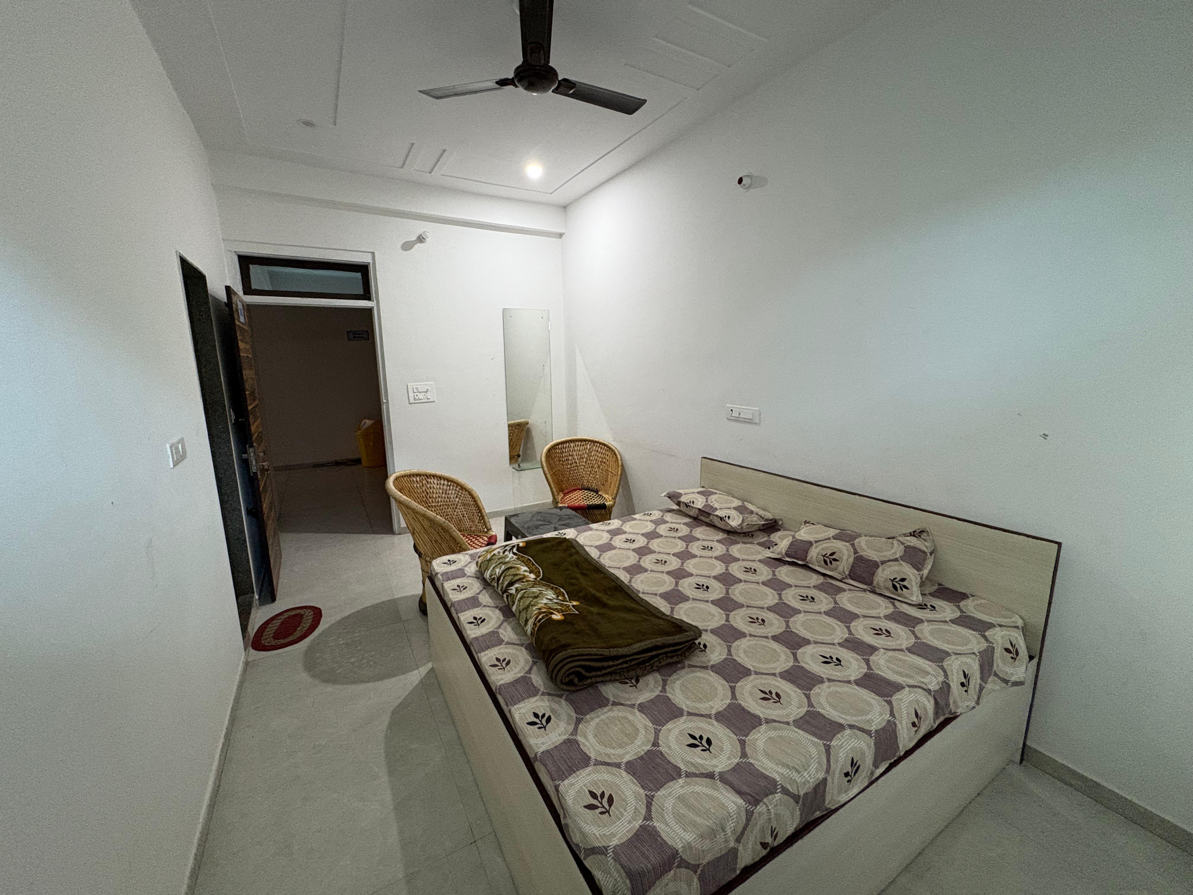Hotel Gaurav and Restaurant - Tap to explore photos