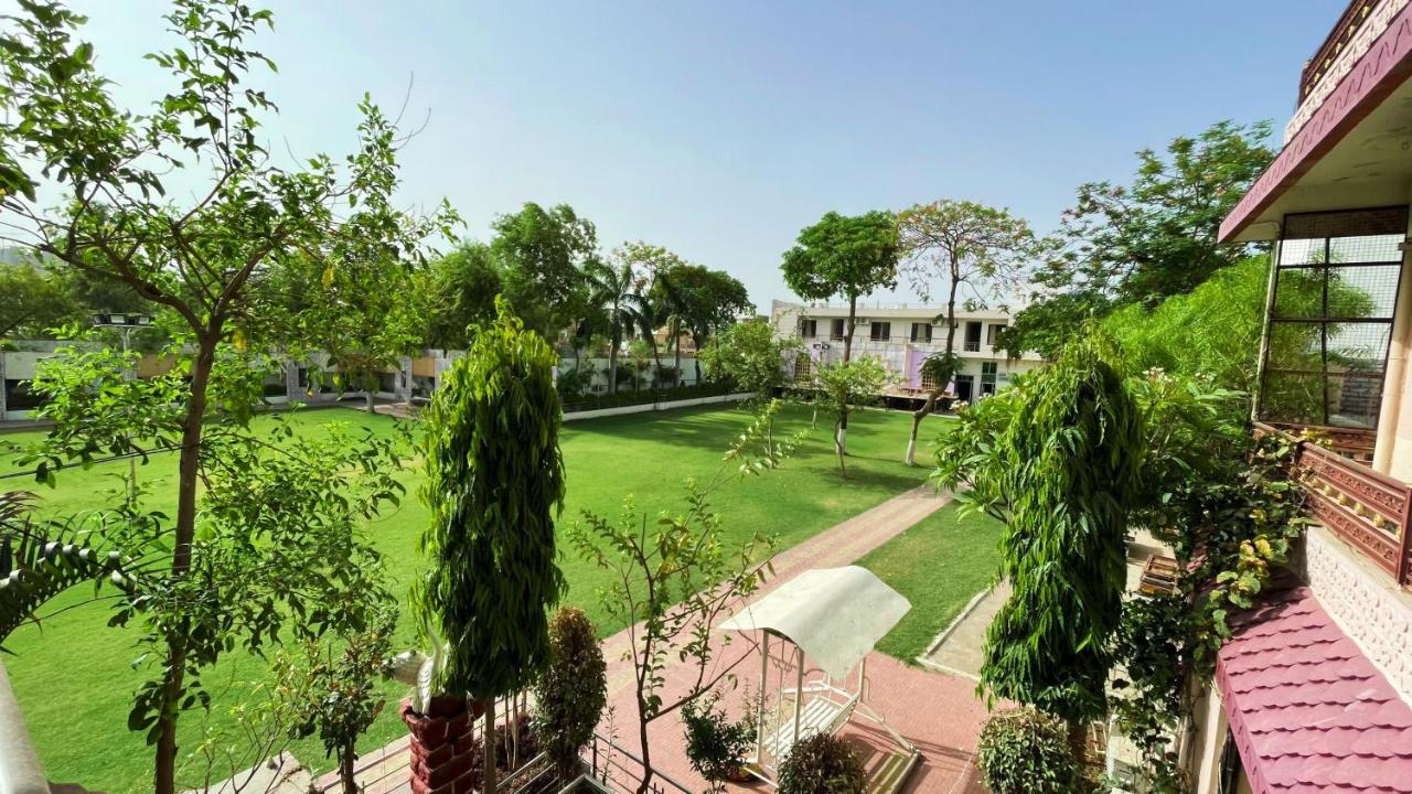 Prabhat Palace - Tap to explore photos