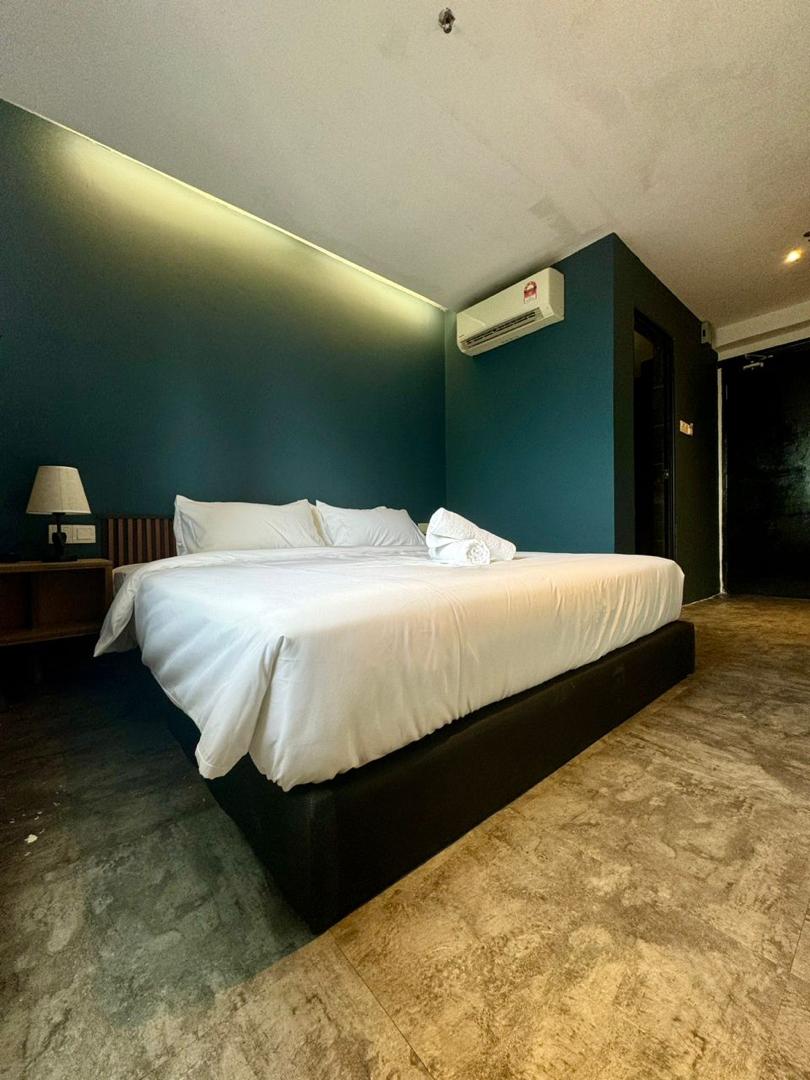 Kingston Hotel 7, Johor Bharu - Tap to explore photos