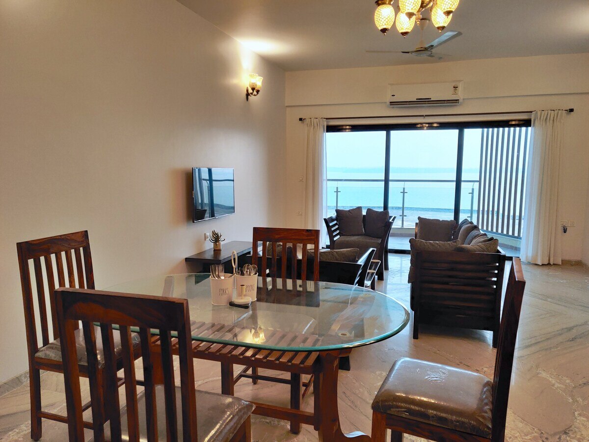 Classic Two Bedroom Sea View Space in Dona Paula (B 002) - Tap to explore photos