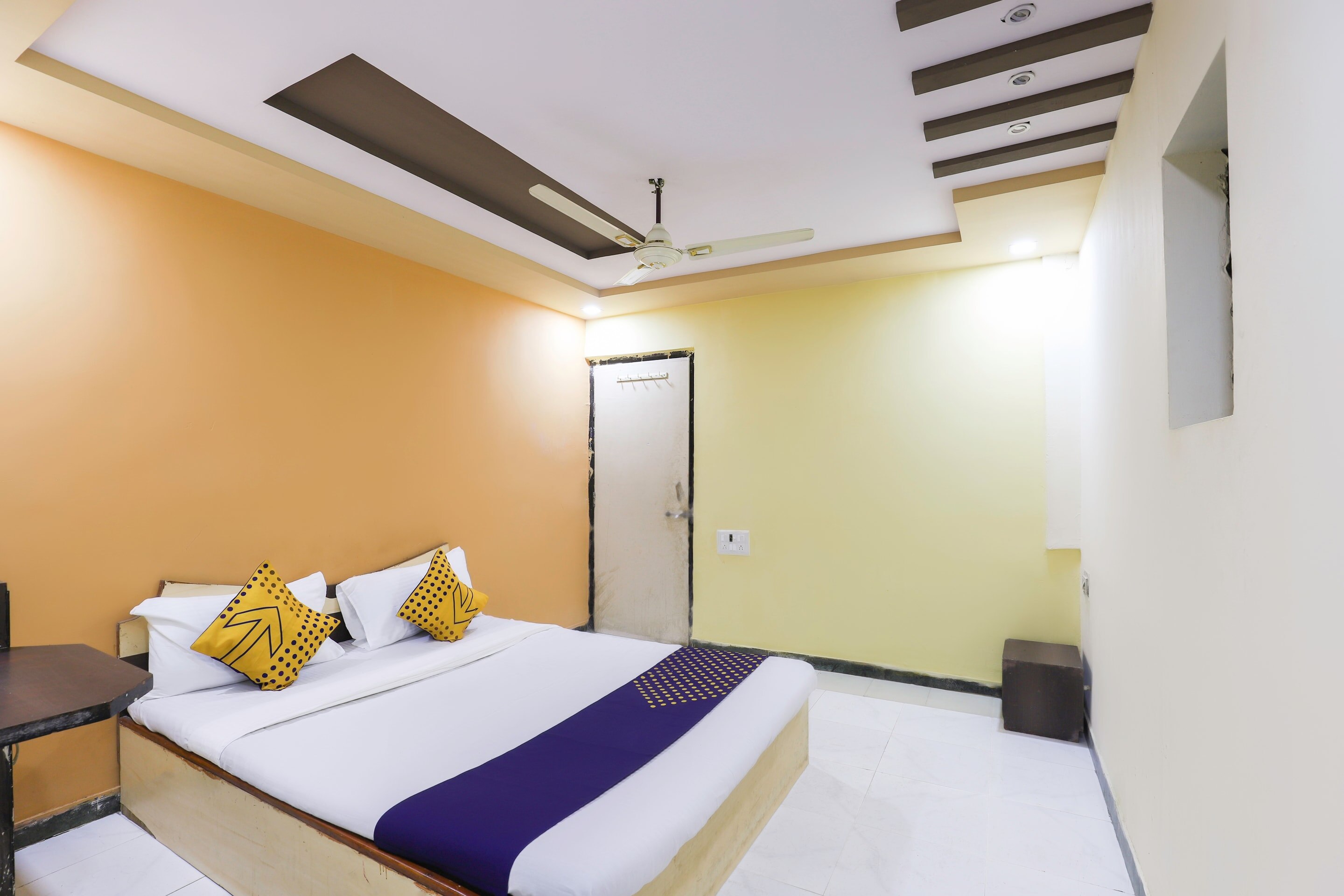 SPOT ON Hotel Sarovar Guest House - Tap to explore photos