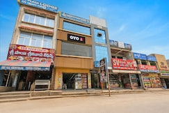 Hotel O Moonlight Luxury Rooms, Karimnagar