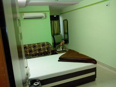 Shiv Sagar Guest House - Tap to explore photos