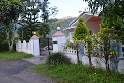 The Shade Homestay | Rooms & Caretaker, Munnar