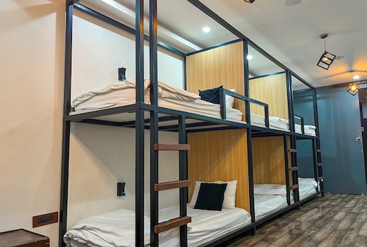 Leafyinn Bunk House