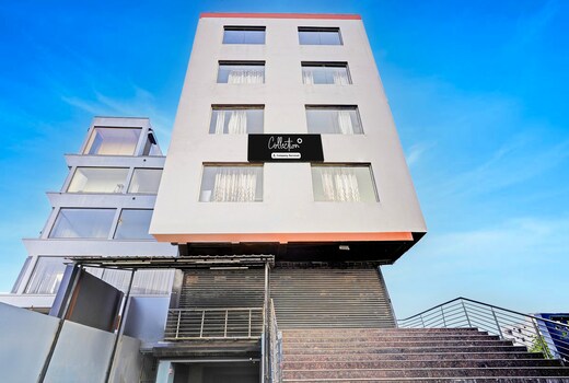 Super Collection O Vanamthopu Center Nellore Formerly ESR Guest Inn