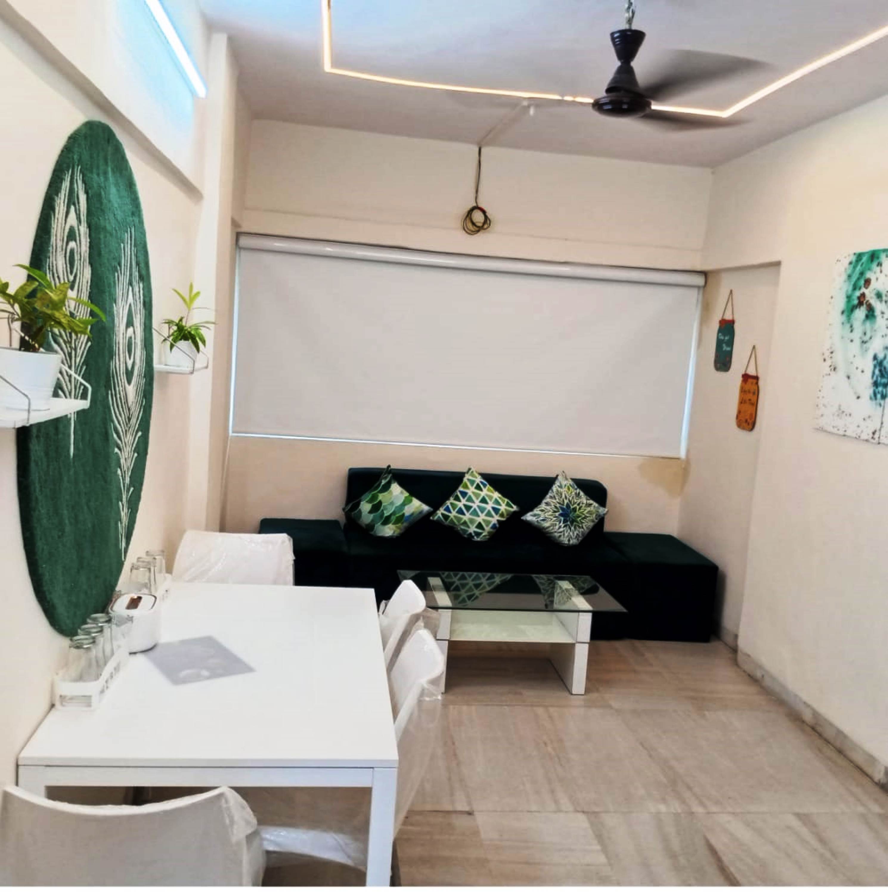 Luxury 2BHK Apartment In Andheri West - Tap to explore photos