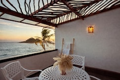 Beach House Goviyapana, Ahangama
