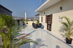 Ghare Stays 2BHK With PrivateTerrace By Homeyhuts, Udaipur