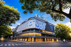 SN Blu Hotel, Ahmedabad