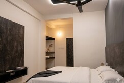 ALDHI RESIDENTSS, Ponnani