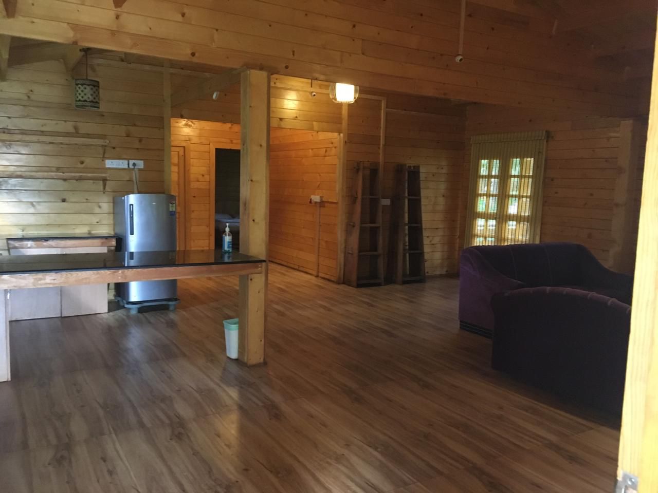LA Serene | Rooms in a Homestay - Tap to explore photos