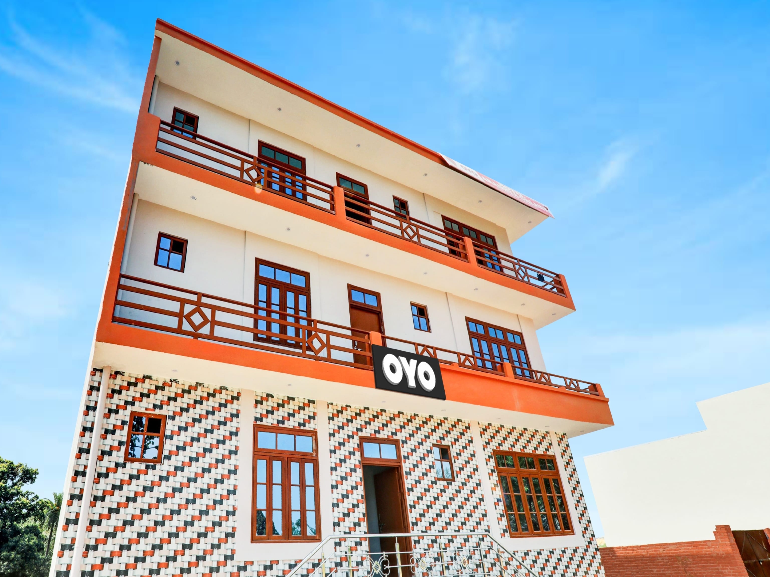 Hotel O Aradhya Galaxy - Tap to explore photos