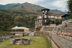 Hotel Himani Hill View Retreat, Palampur, Dharamshala