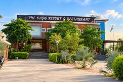 The Oasis Resorts & Restaurant, Etah