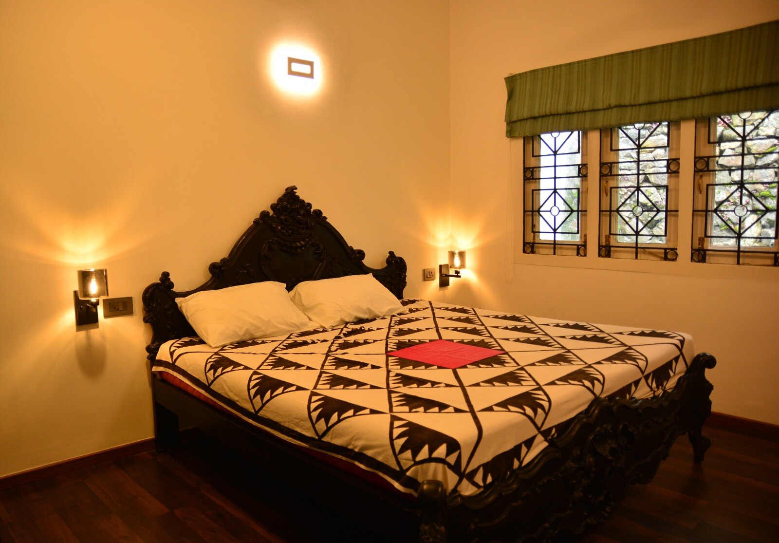 236, MM street, Chettiar Park Road - Tap to explore photos