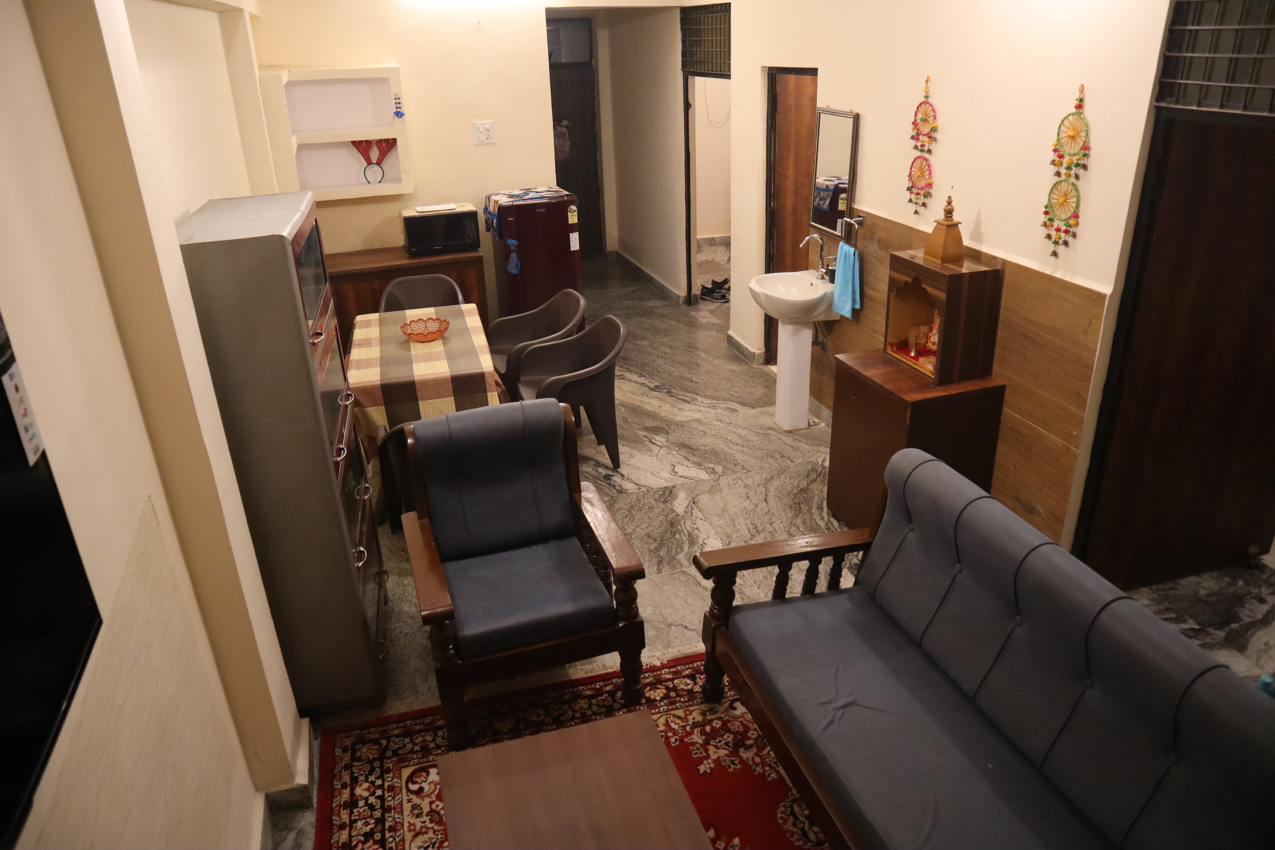The Kumbh Harmony Homestay - Tap to explore photos