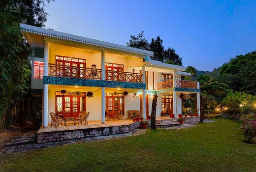 V are Family | Rainbow Cottage