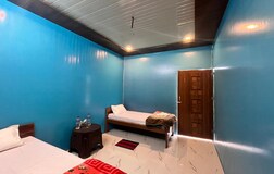 Deluxe Cottage Twin Bed