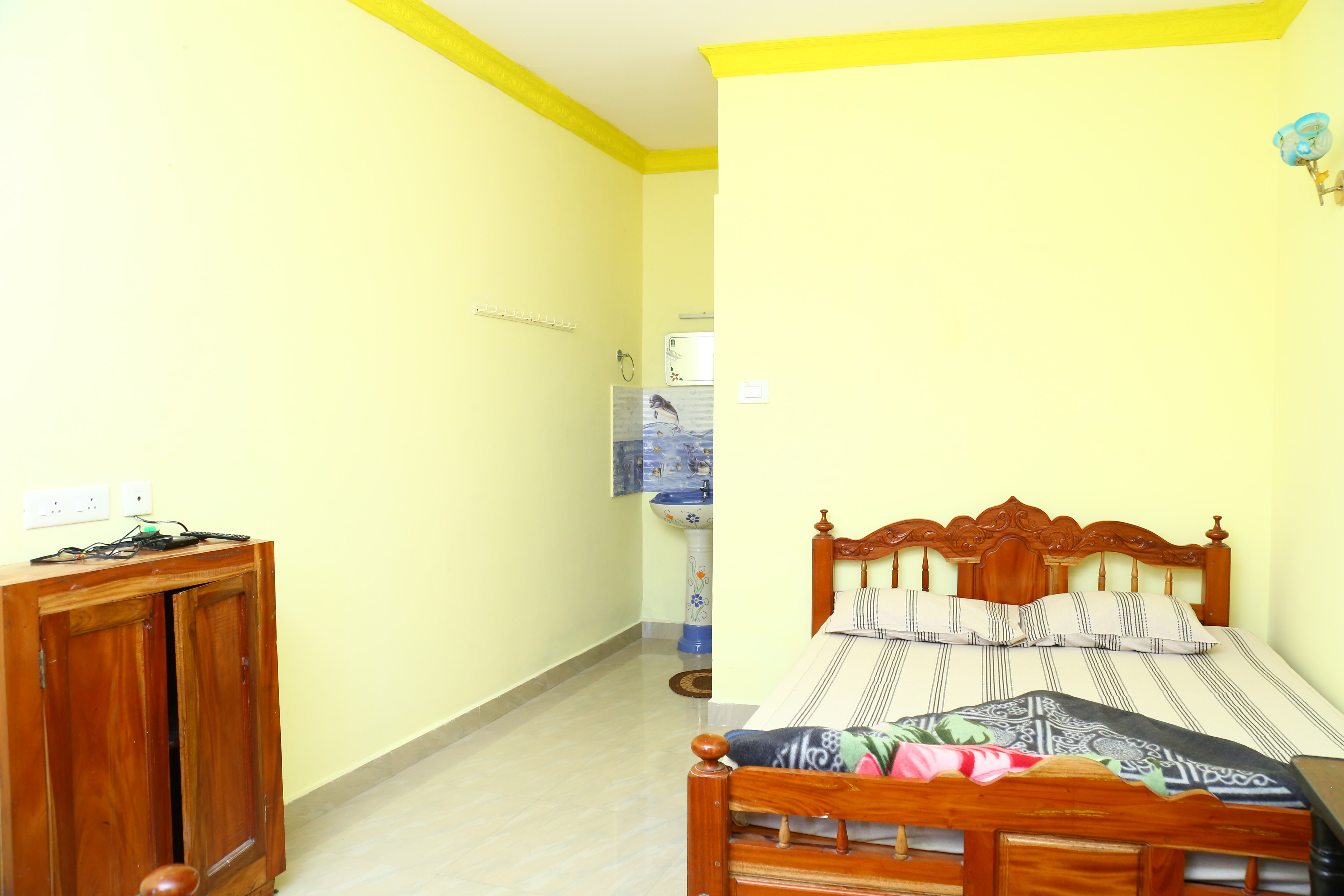 Adam Homestay - Tap to explore photos