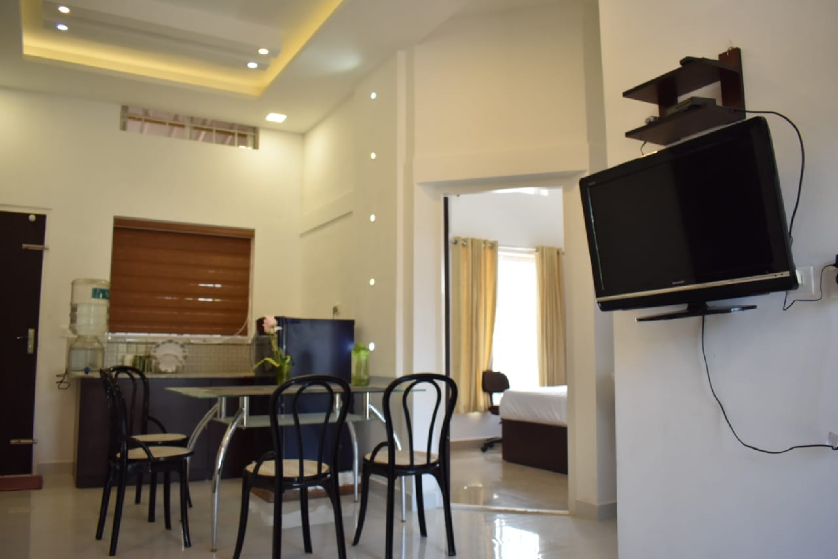Hotel O Home Homeplus Summer Club bhk Peaceful Nature Munnar - Tap to explore photos