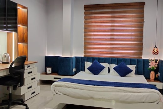 Staymoodyy France Theme Studio