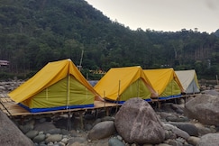 River-Paradise Camps, Mawlynnong