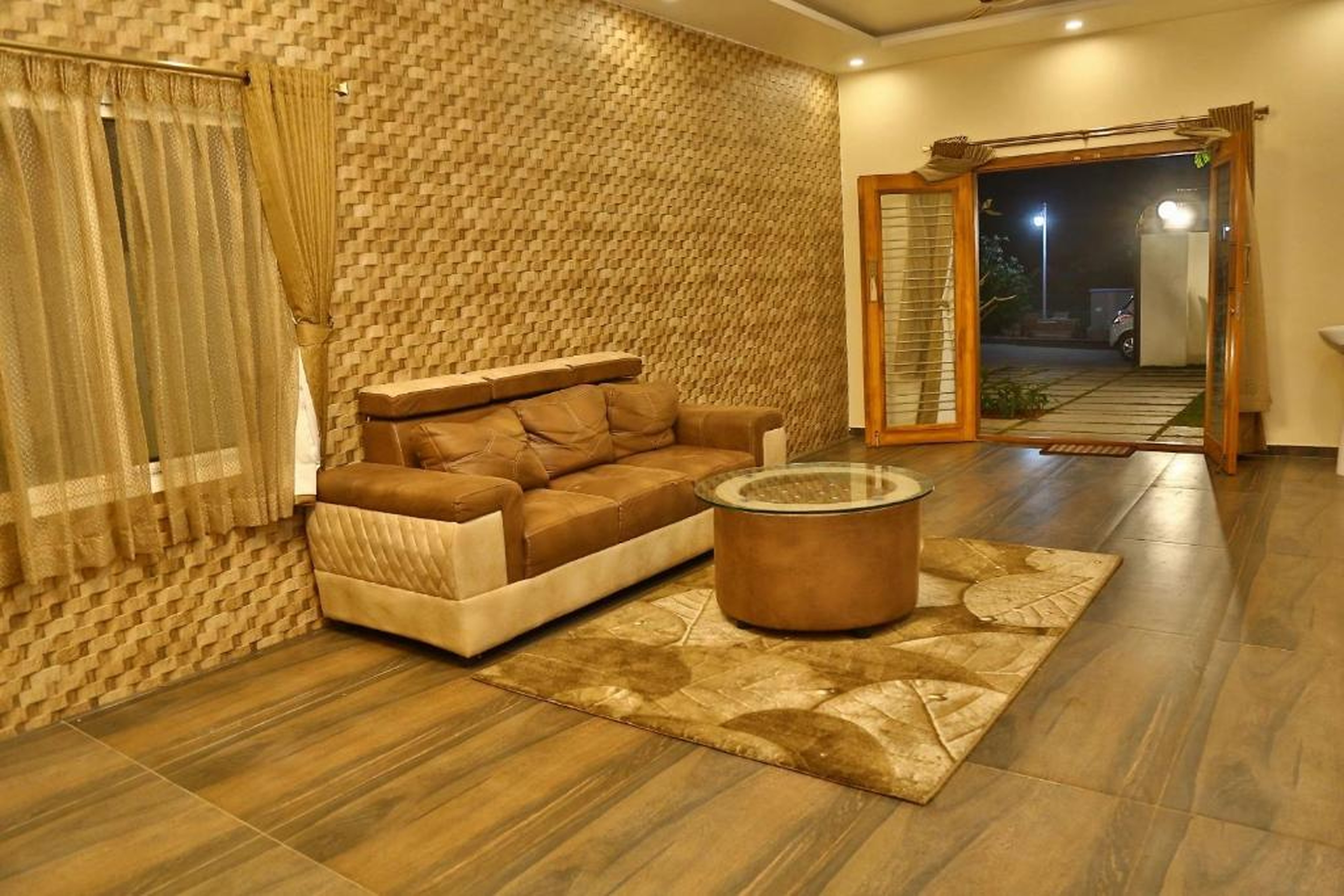 Hills Cottage - Wooden Villa at Nandi Hills - Tap to explore photos