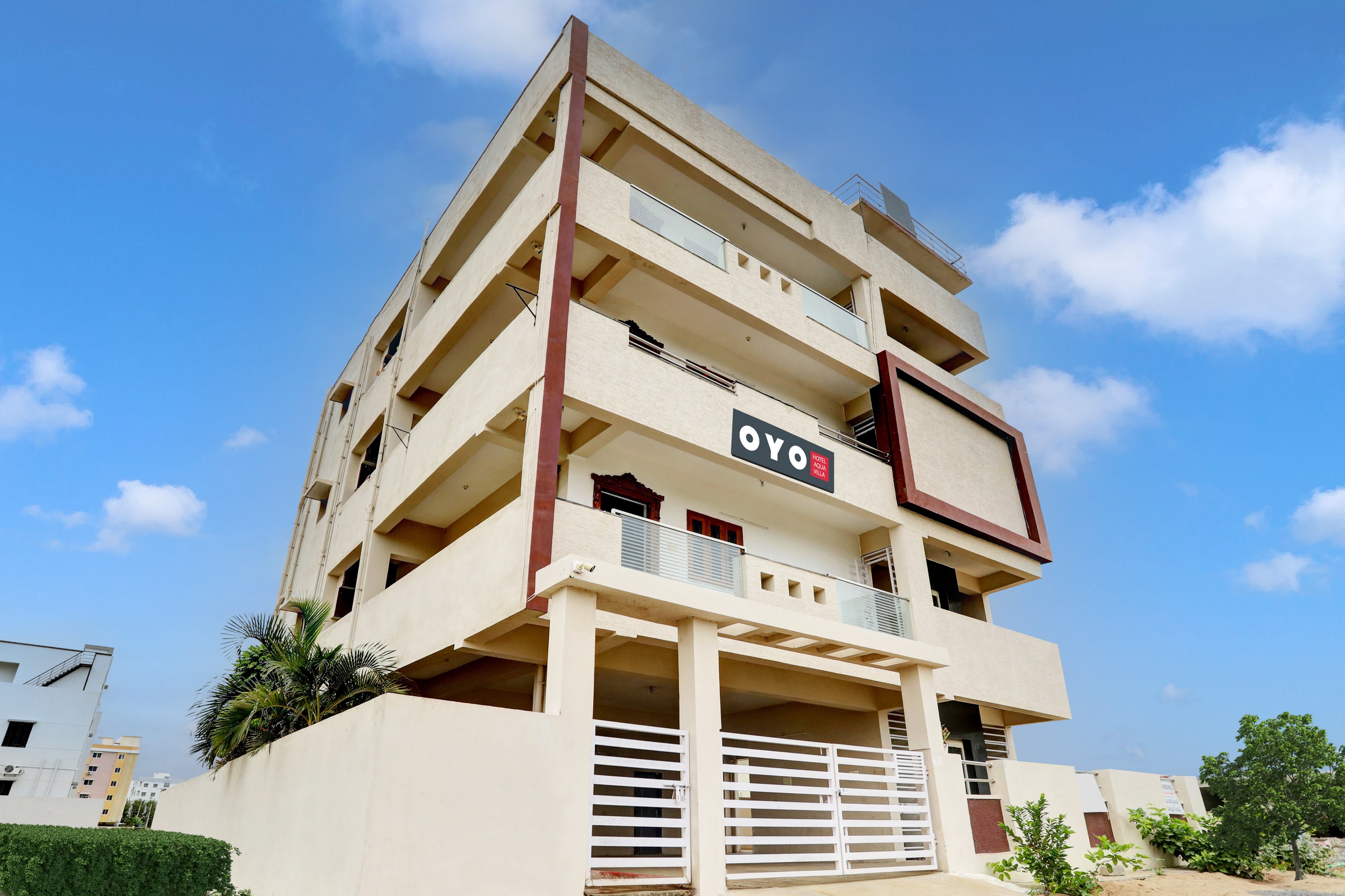 Super Hotel O J3 LUXURY ROOMS - Tap to explore photos