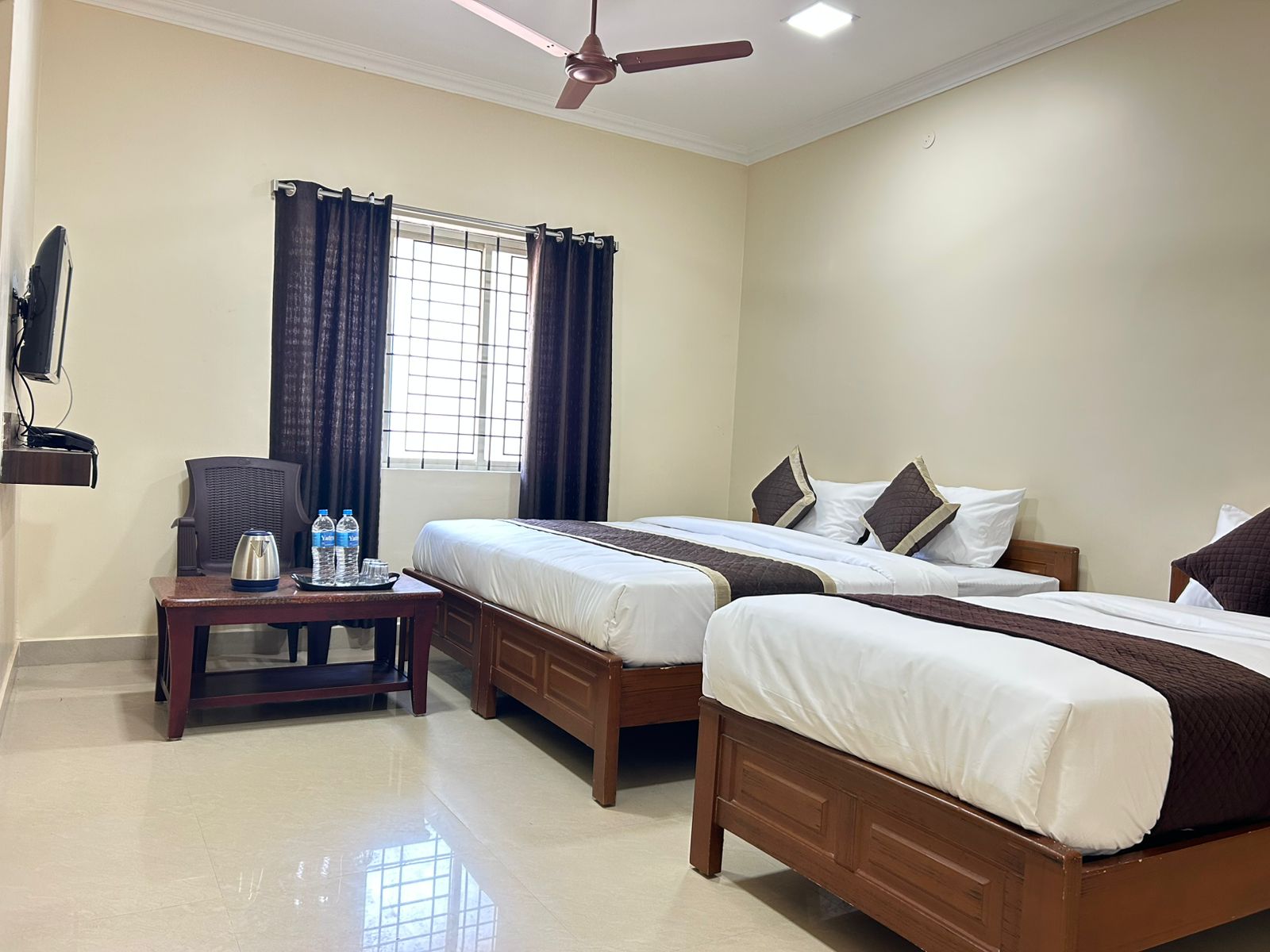 Harish Beach Resort - Tap to explore photos