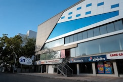 SN Blu Hotel, Sanand