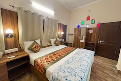 Kashi Ganga Ghat Guest House, Varanasi