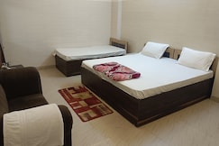 Hotel New Mandpam, Jalaun