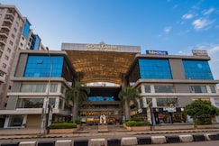 Via Solitaire, Surat