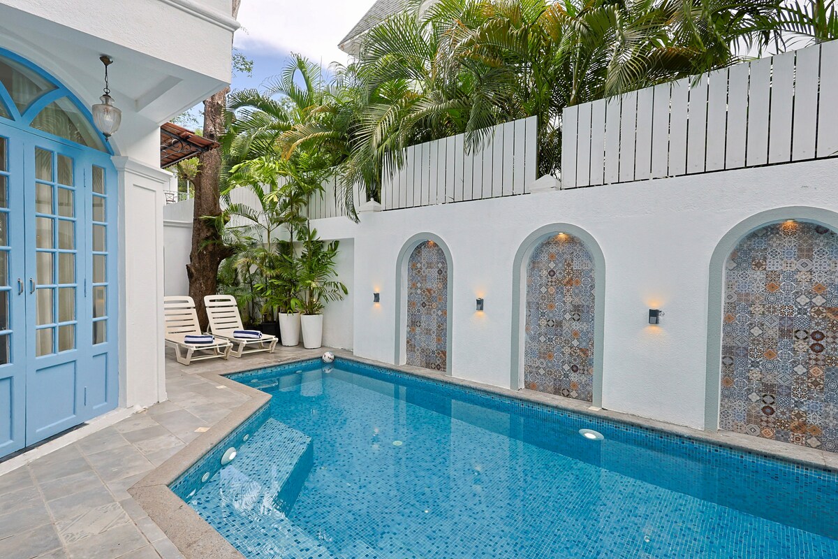 Luxe White Villa : Sublime Luxury | North Goa - Tap to explore photos