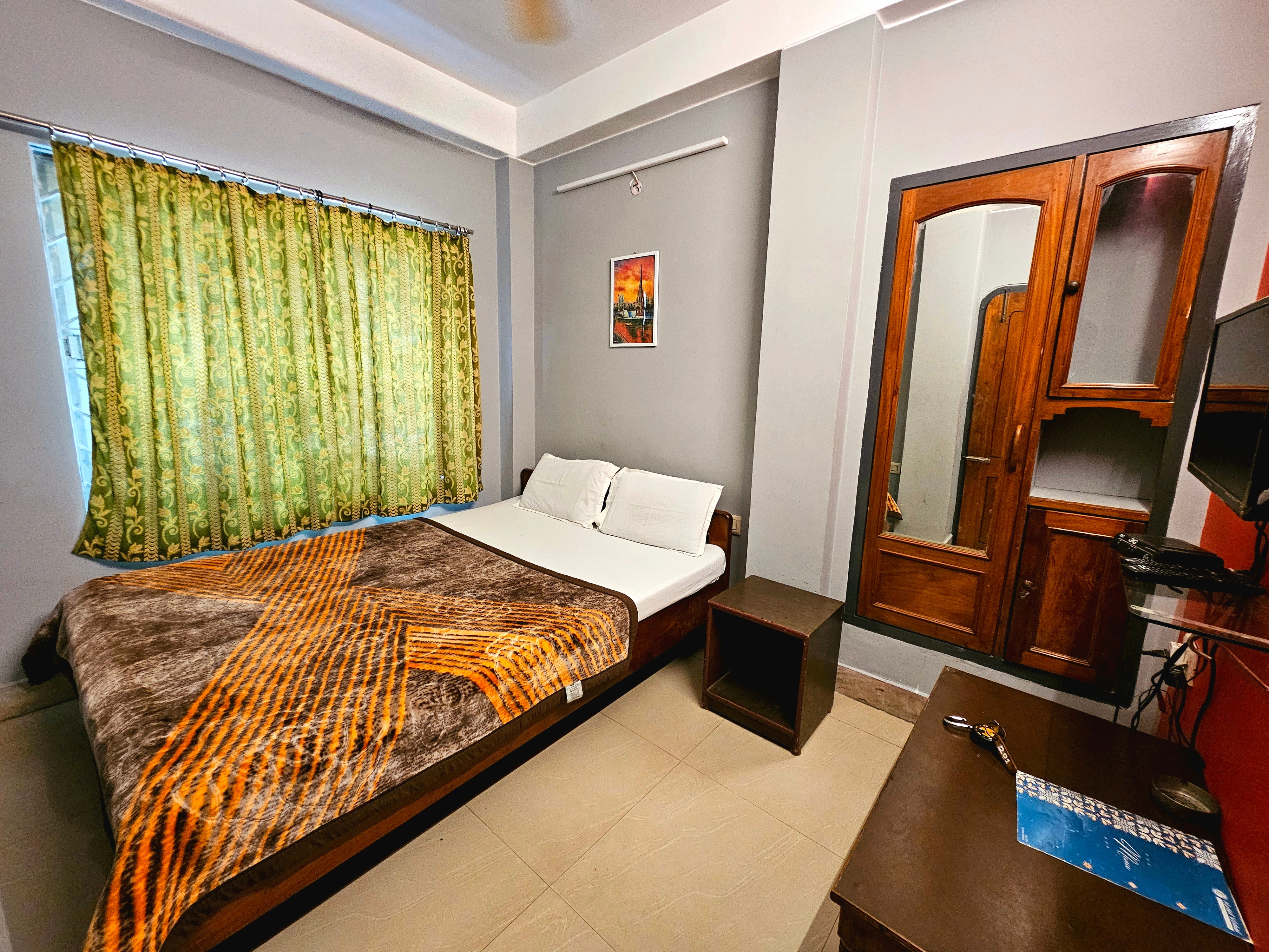 Hotel Vishal - Tap to explore photos