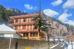 Hotel Dev Bhoomi, Barot