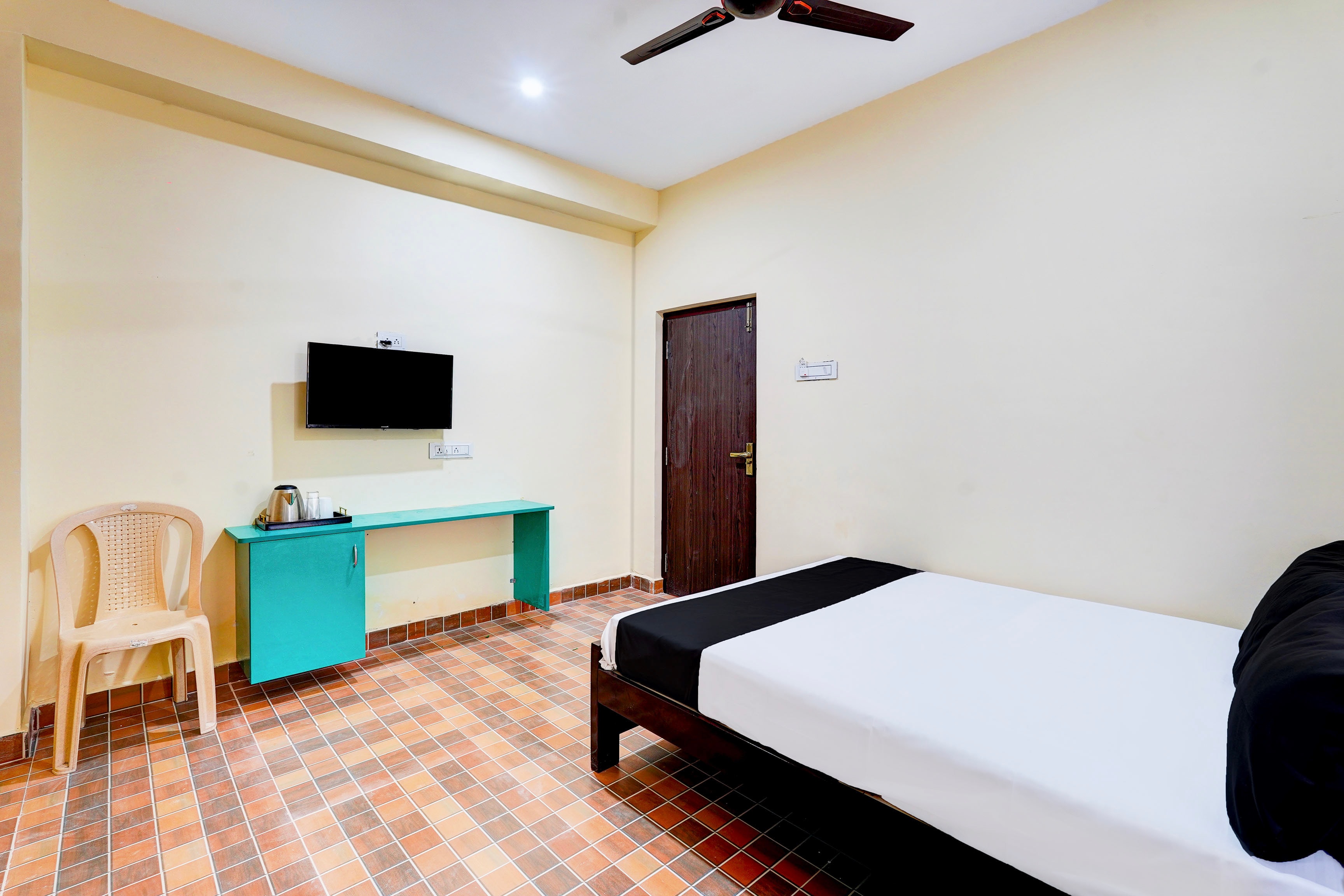 Hotel O Eswar RR Residency - Tap to explore photos