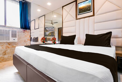 Collection O Kalyan East