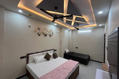 Yuvika Homestay