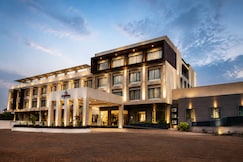 The Aanandam Hotel Resort, Budhni