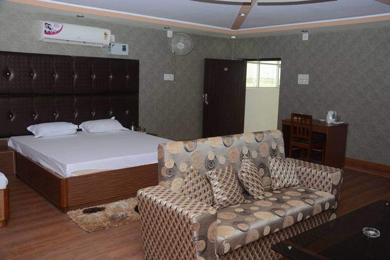 Shiv Vilas Hotel bap NH15 (105 Kms away from Bikaner City) - Tap to explore photos