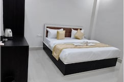 Hotel the meadows, Unnao