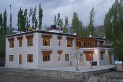 Chalung House, Leh