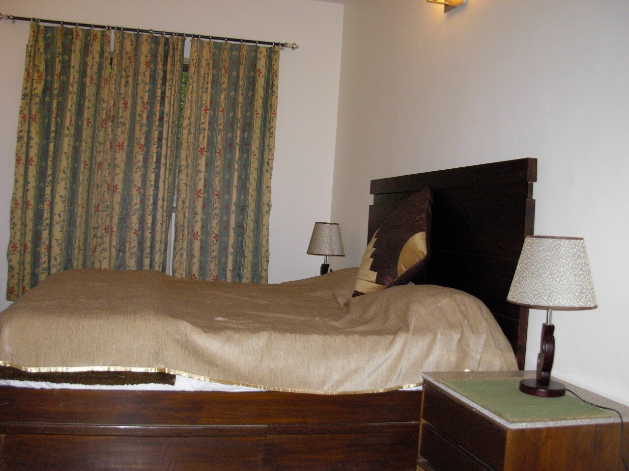 Amar Holiday Inn | Hill-view Cottage - Tap to explore photos