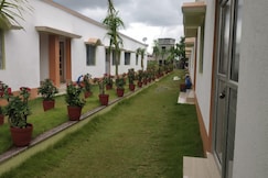 Swastik Resort, Tajpur